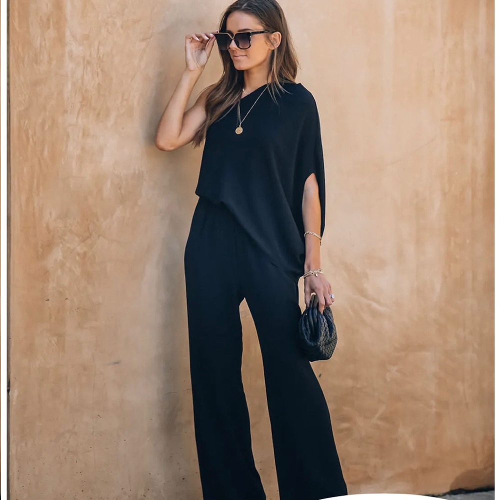 Vici classic black jumpsuit
